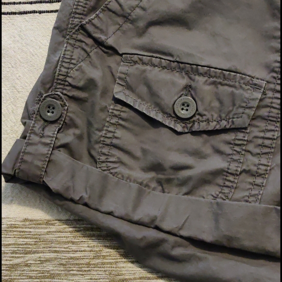 Calvin Klein Jeans cargo style shorts - Picture 5 of 5